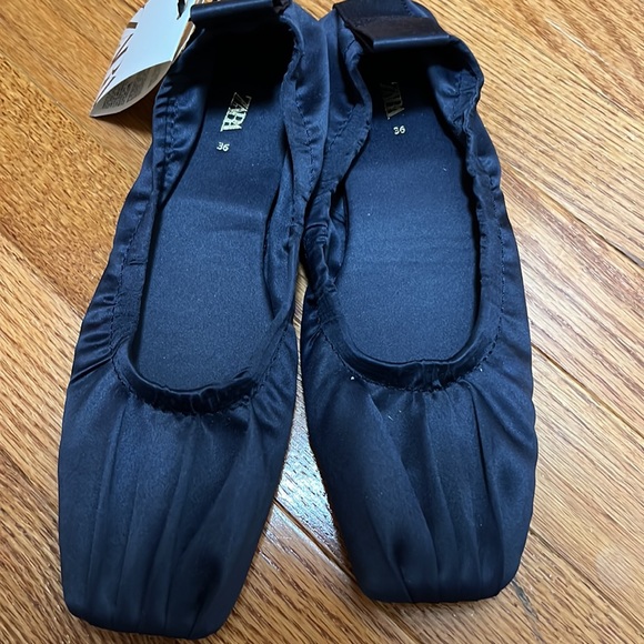 Women’s Zara ballerina shoes, size 6 - Picture 3 of 5